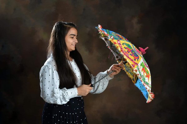 How to Transition a Bodycon Midi Skirt from Day Job to Evening Networking Event?